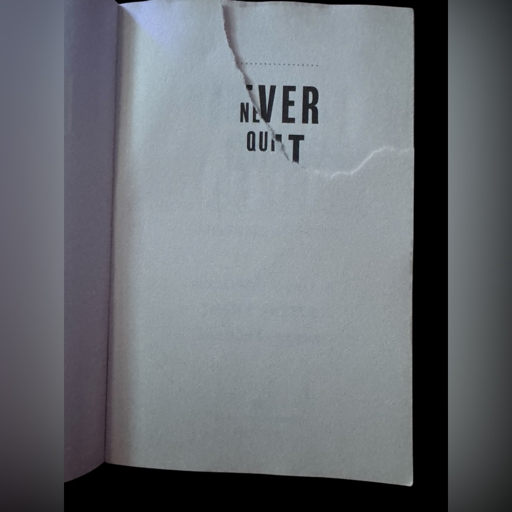 Book “Never Quit - How I Became A Special OPs Pararescue Jumper” - Picture 3 of 10